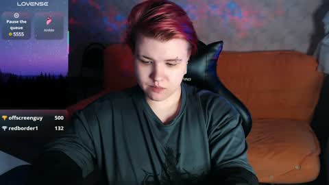 Snapshot of husk_ryan chatting on 01/22/25, 11:21 Ryan online show from 01/22/25, 11:21