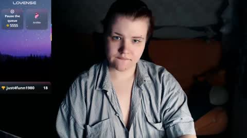 Snapshot of husk_ryan chatting on 01/27/25, 03:18 Ryan online show from 01/27/25, 03:18