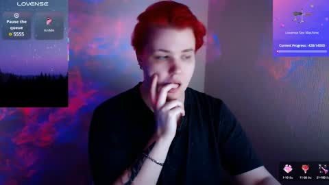 Snapshot of husk_ryan chatting on 02/11/25, 05:40 Ryan online show from 02/11/25, 05:40