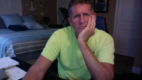 hvacstud4 online show from 11/25/25, 05:24