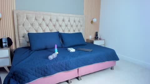 hxxyro online show from 03/30/26, 01:12