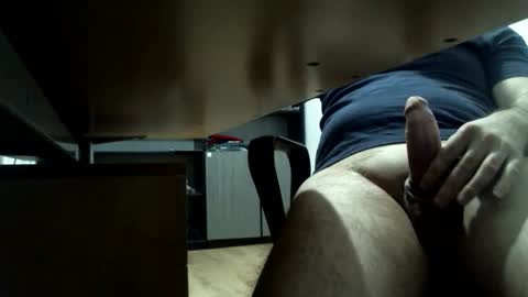 Snapshot of hybrid4646 chatting on 12/27/24, 03:37 WatchMeCum online show from 12/27/24, 03:37