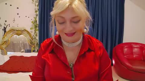 Snapshot of hypnotikcate chatting on 03/01/25, 06:43 Katha online show from 03/01/25, 06:43