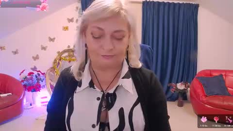 Snapshot of hypnotikcate chatting on 02/25/26, 05:33 Katha online show from 02/25/26, 05:33