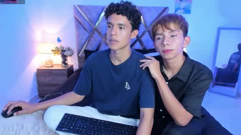 Son Hyunjin online show from 11/13/25, 06:18