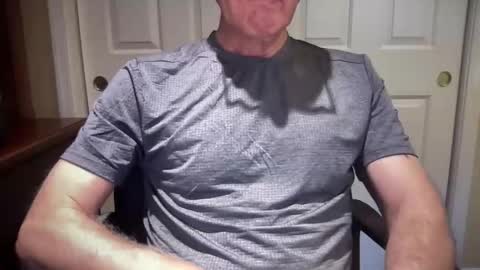 Snapshot of i8bgcq chatting on 10/16/25, 04:30 The Talented Mr. DILFy online show from 10/16/25, 04:30