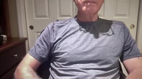 Snapshot of i8bgcq chatting on 11/24/25, 07:13 The Talented Mr. DILFy online show from 11/24/25, 07:13