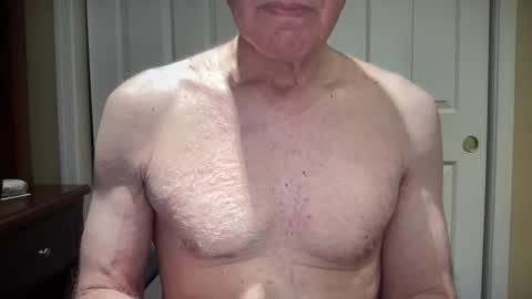 Snapshot of i8bgcq chatting on 12/03/25, 02:26 The Talented Mr. DILFy online show from 12/03/25, 02:26