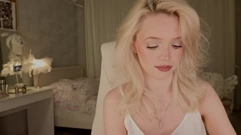 Joselle online show from 04/21/26, 12:01