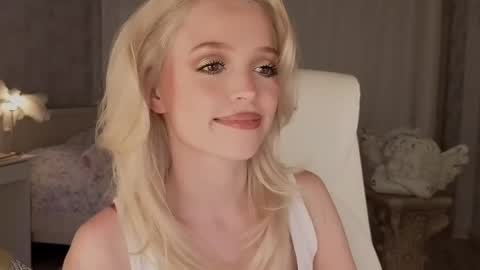 Snapshot of i__am_joss chatting on 06/02/26, 06:54 Joselle online show from 06/02/26, 06:54