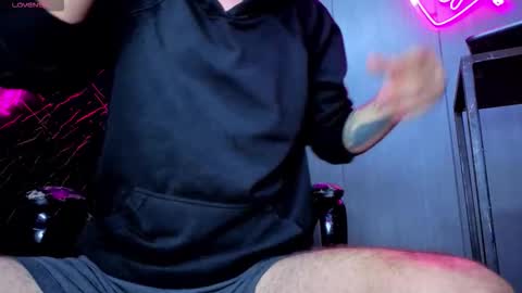 kelvis online show from 11/19/25, 01:38