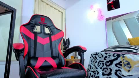 kelvis online show from 04/05/26, 09:28