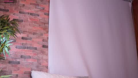 Lucy online show from 02/08/25, 09:03