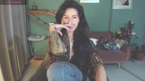 Lana Banana online show from 02/17/25, 05:04