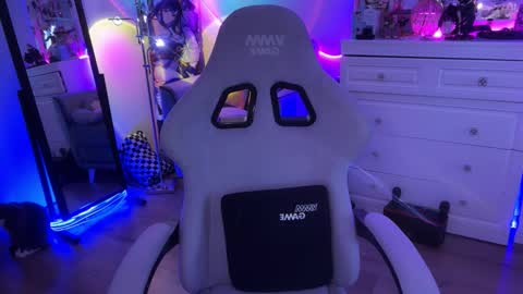 Asya  online show from 12/20/25, 09:27