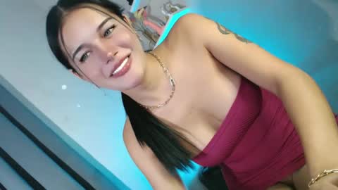 Snapshot of i_love_sabel chatting on 01/24/25, 01:14 Sabel online show from 01/24/25, 01:14