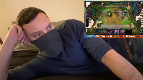 i o ro online show from 12/09/24, 01:18