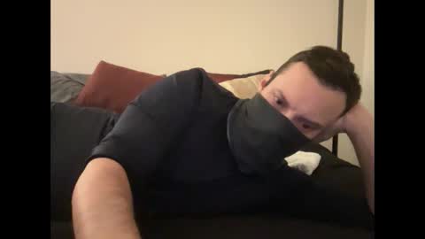 i o ro online show from 12/23/24, 06:33