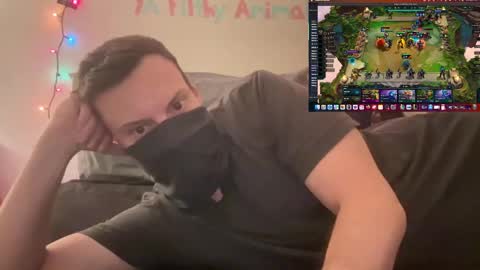 i o ro online show from 12/30/24, 05:15