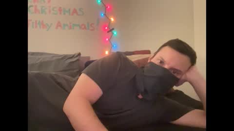 i o ro online show from 12/30/24, 08:21