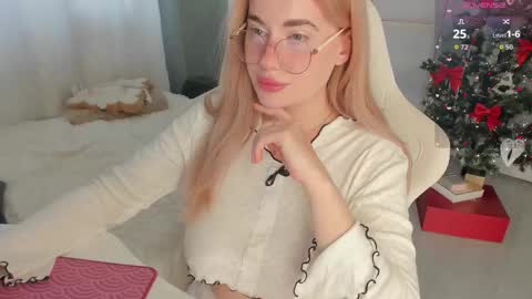 Snapshot of i_want_you_eva chatting on 12/23/25, 10:57 HiI am EvaPVT is open online show from 12/23/25, 10:57