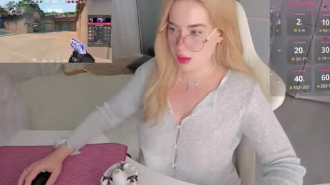 HiI am  EvaPVT is open  online show from 03/09/26, 03:16