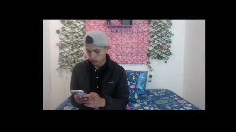 Snapshot of iam_lukas__ chatting on 09/18/25, 11:34 iam_lukas__ online show from 09/18/25, 11:34