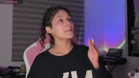 Snapshot of iam_nikki chatting on 01/10/25, 06:31 On instagram Imm NikkiHelp me reach 100 likes online show from 01/10/25, 06:31