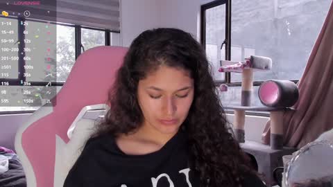 Snapshot of iam_nikki chatting on 01/24/25, 09:58 On instagram Imm NikkiHelp me reach 100 likes online show from 01/24/25, 09:58