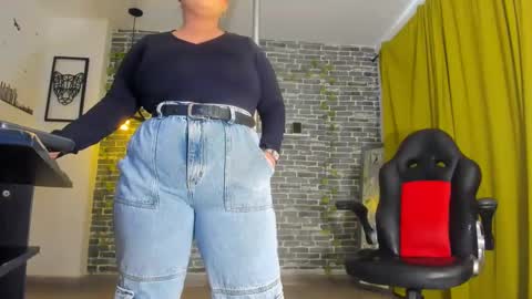 Snapshot of iam_samy chatting on 02/26/25, 06:11 Samy online show from 02/26/25, 06:11