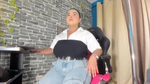 Snapshot of iam_samy chatting on 11/11/25, 11:21 Samy online show from 11/11/25, 11:21