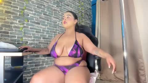 Snapshot of iam_samy chatting on 11/20/25, 11:10 Samy online show from 11/20/25, 11:10