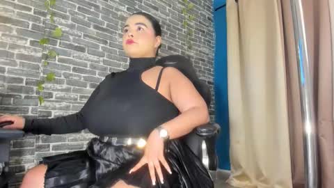 Snapshot of iam_samy chatting on 11/25/25, 11:43 Samy online show from 11/25/25, 11:43