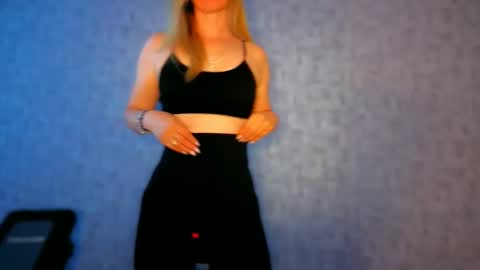 Snapshot of iam_venus chatting on 05/23/26, 02:10 Venus online show from 05/23/26, 02:10