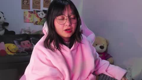 Zoe 3 online show from 11/22/25, 02:43