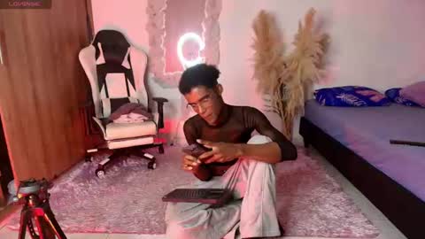 Snapshot of iamandrey_ chatting on 06/15/26, 11:07 iamandrey_ online show from 06/15/26, 11:07