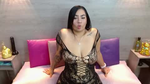 Snapshot of iamcarollvbna chatting on 10/17/25, 03:31 Caroll online show from 10/17/25, 03:31