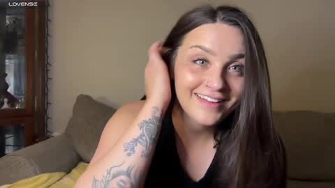 Crystal online show from 02/09/25, 01:33