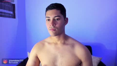 Dylan  independent model  online show from 01/22/25, 10:59