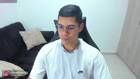 Dylan  independent model  online show from 02/10/25, 03:46