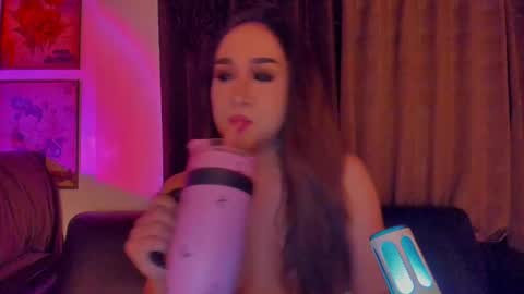 Miss Jazzmine online show from 12/19/25, 07:37