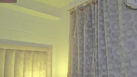 Juliiiiian online show from 01/31/25, 11:24