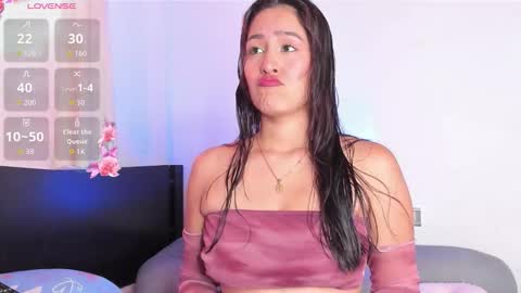 Lara online show from 10/19/25, 06:08