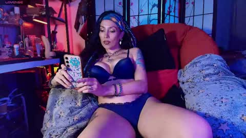 Snapshot of iammistressk chatting on 04/27/26, 06:50 Mistress K online show from 04/27/26, 06:50