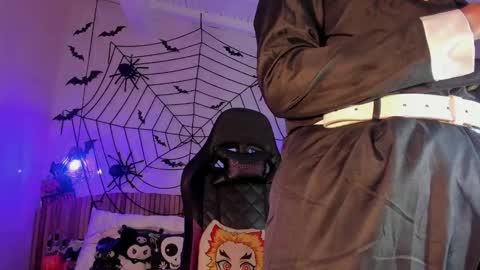 Snapshot of iamnayuta chatting on 10/22/25, 08:41 Nayuta online show from 10/22/25, 08:41