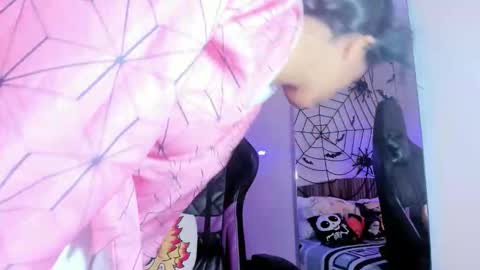 Snapshot of iamnayuta chatting on 10/25/25, 07:41 Nayuta online show from 10/25/25, 07:41