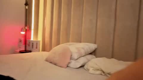 Nyxy online show from 04/15/26, 11:28