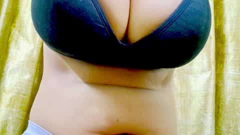 Iamnidhicam online show from 05/15/26, 06:53