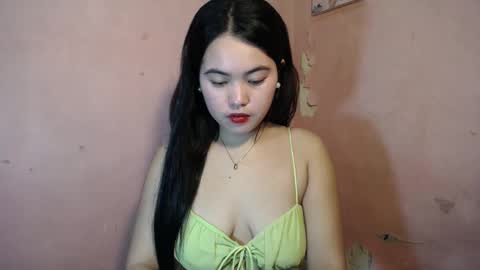 Snapshot of iamurnanny chatting on 12/12/24, 04:21 nany online show from 12/12/24, 04:21