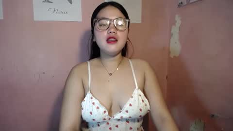 Snapshot of iamurnanny chatting on 01/03/25, 07:06 nany online show from 01/03/25, 07:06